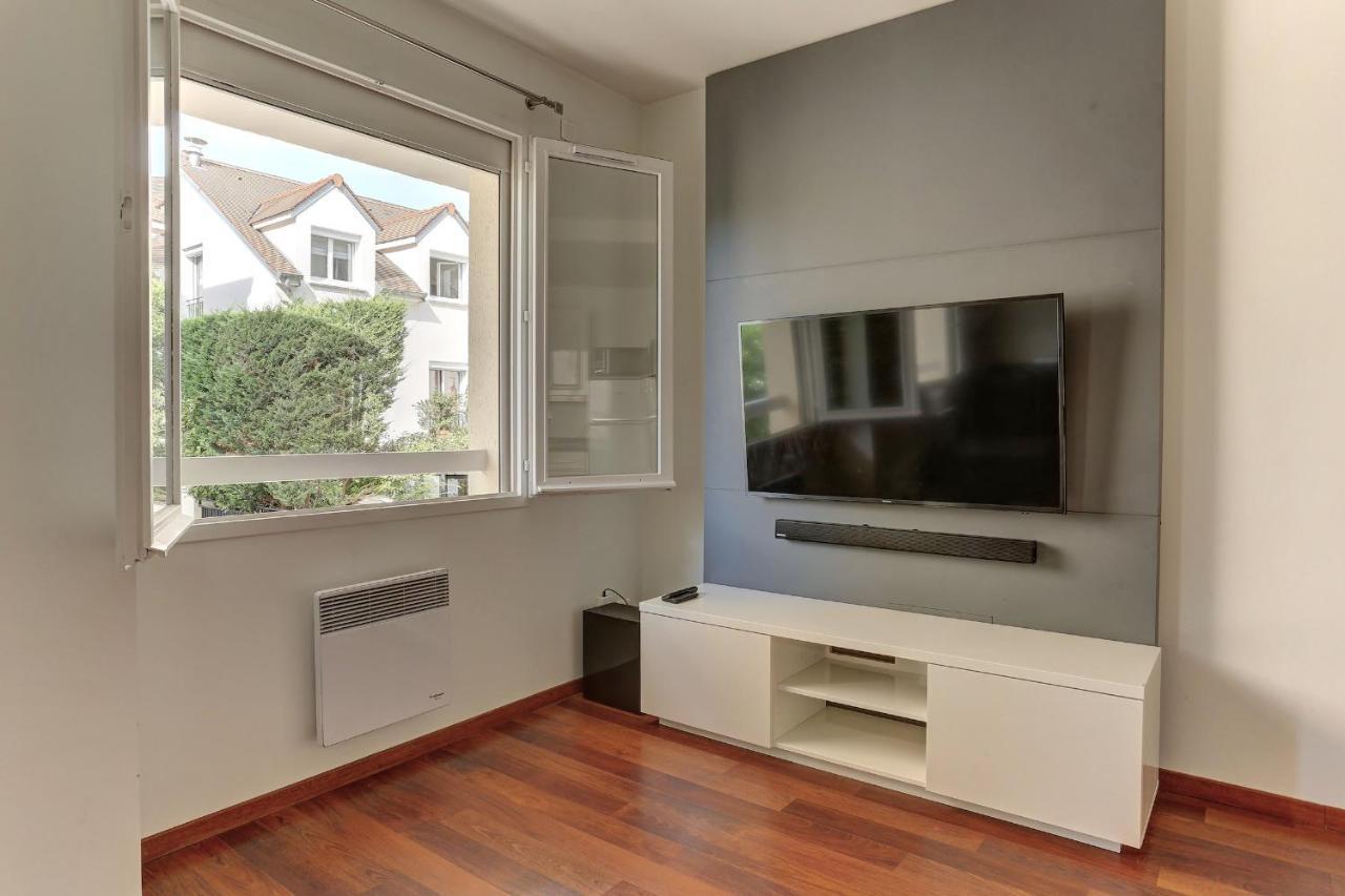 L'Athos - Appartement Equipe - Entre Paris Et Versailles - Haut Debit Garches Eksteriør billede