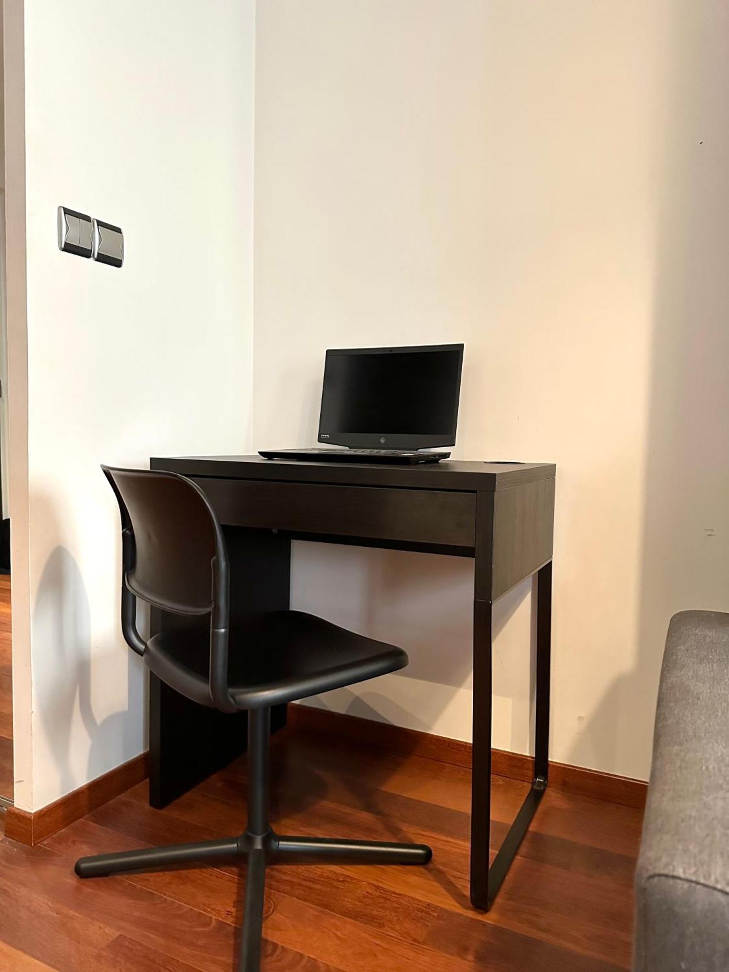 L'Athos - Appartement Equipe - Entre Paris Et Versailles - Haut Debit Garches Eksteriør billede